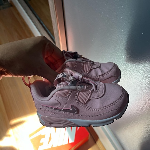 Nike Sneakers - Picture 3 of 6